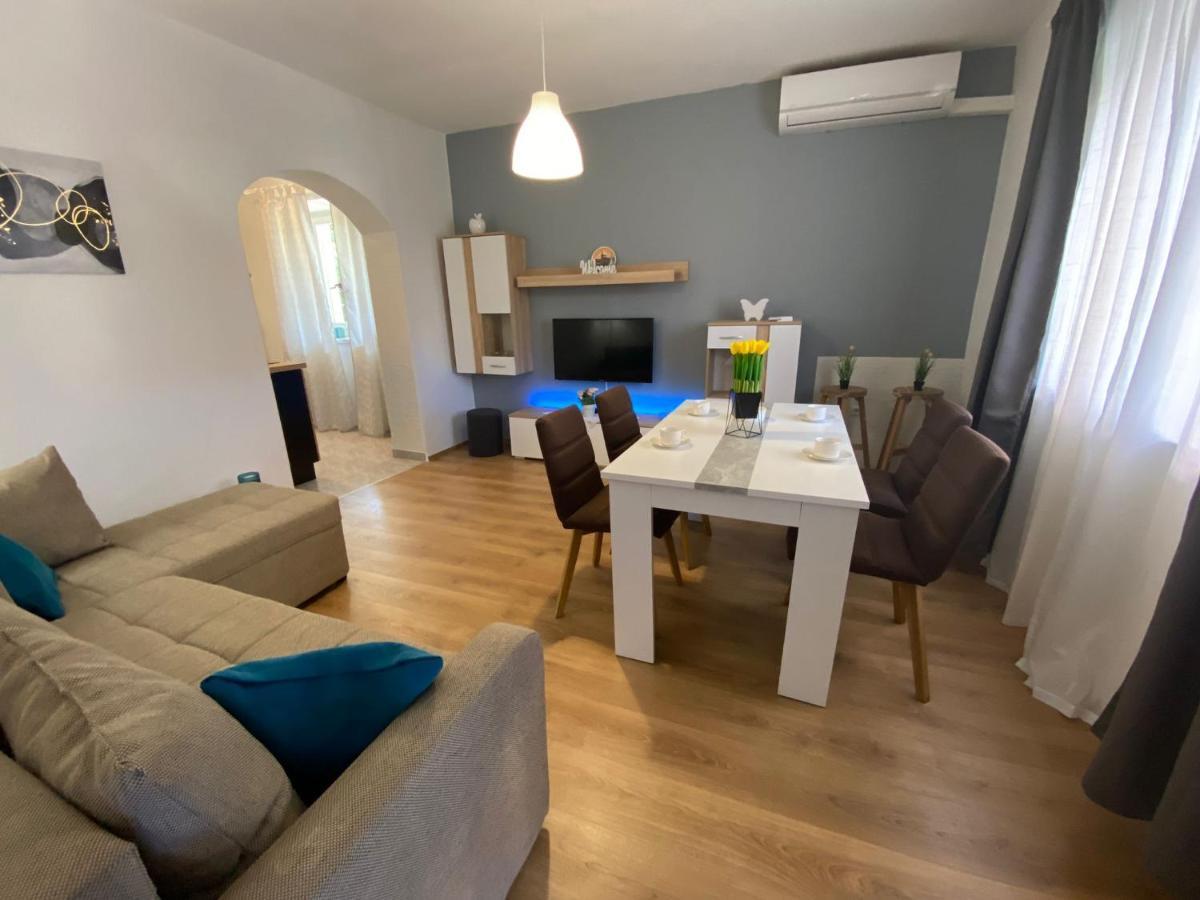 Apartment Dora Задар Екстериор снимка